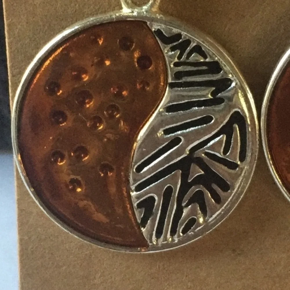 💐5/25 dangle silver toned yin yang orange black